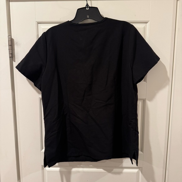 Figs Women’s Catarina One-Pocket Scrub Top Shirt Black FW1000NP Size L Petite - Picture 2 of 4